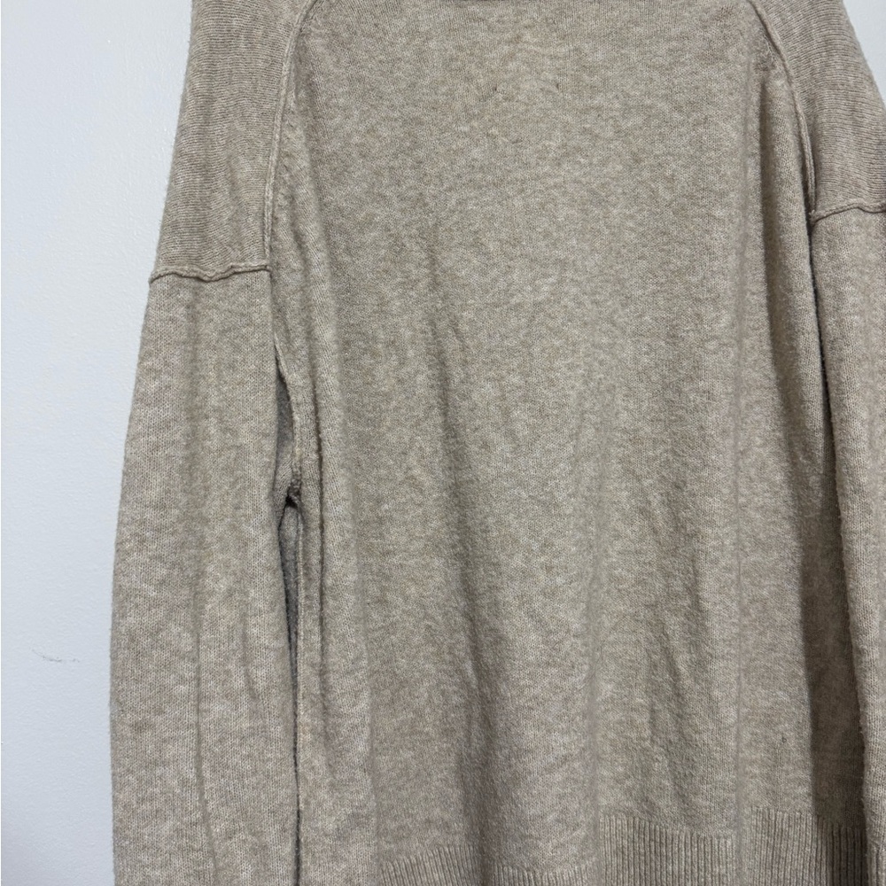 Aerie Unreal V Neck Sweater Womens Size Large Beige Oversized Long Sleeve - Picture 7 of 11